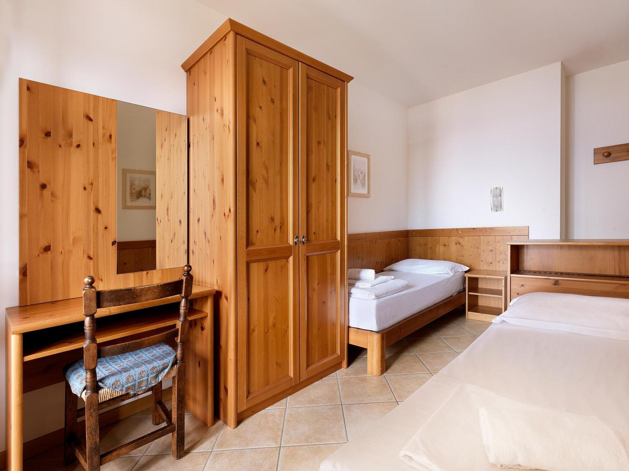 Residence Besass, Gtsgroup Тиньяле Экстерьер фото